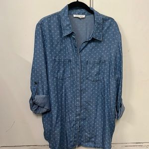 Anthropologie Beachlunchlounge collection denim shirt